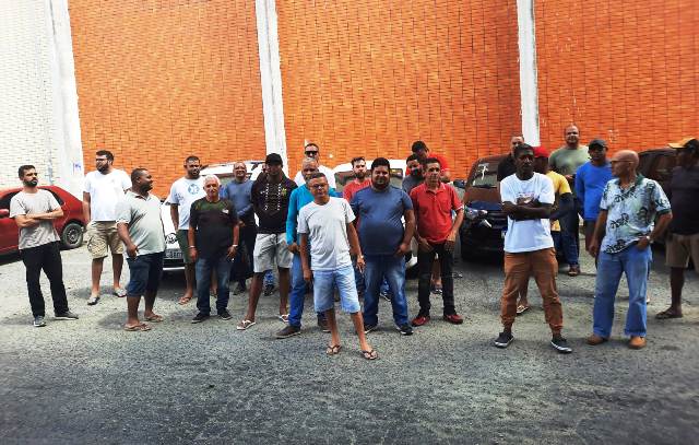 Protesto de motoristas de aplicativos por mais segurança. (Foto Ney Silva/Acorda Cidade)