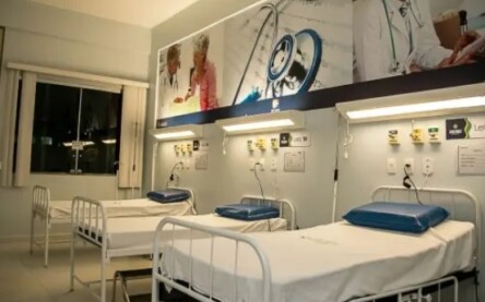 Justiça determina recontratação de mais de 1.700 médicos cubanos 