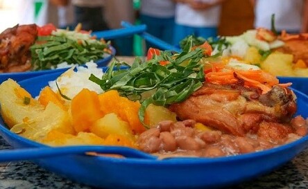 Volta às aulas: Nutricionista dá dicas de como organizar a alimentação da criançada nesse período