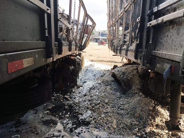 carretas queimadas - fogo - incêndio - Fróes da Mota