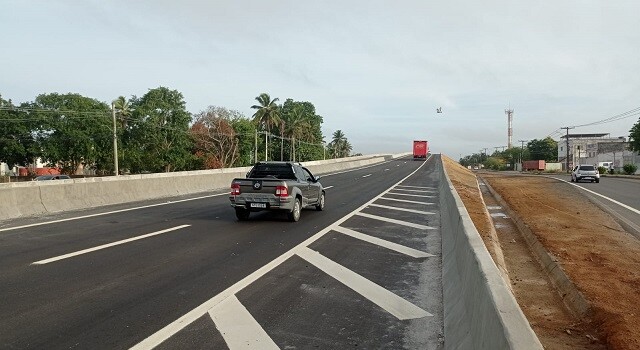 Viaduto da Uefs
