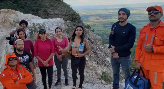 Grupo fica perdido em trilha na Bahia e é resgatado por bombeiros