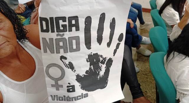 Protesto de mulheres contra machismo na Câmara_ Foto Paulo José_Acorda Cidade