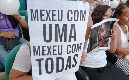 Protesto de mulheres contra machismo na Câmara_ Foto Paulo José_Acorda Cidade