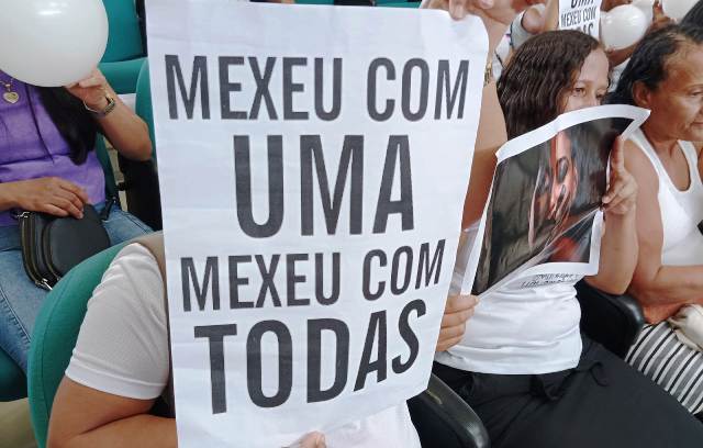 Protesto de mulheres contra machismo na Câmara_ Foto Paulo José_Acorda Cidade