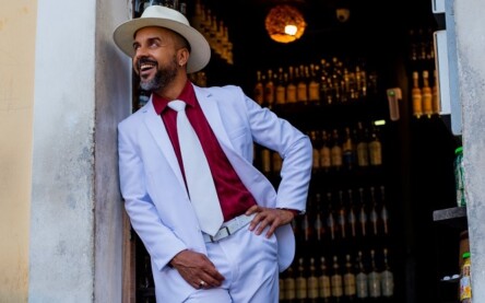 Seu Santto apresenta novo show em tributo a Luiz Melodia