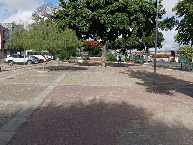 Comerciantes da Praça do Fórum pedem o retorno de eventos culturais e musicais no local