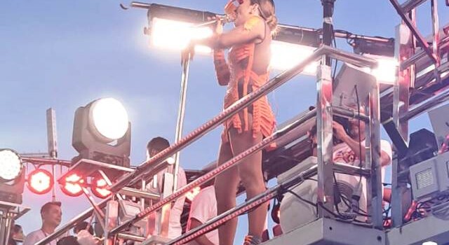 Claudia Leitte agita Circuito Barra/Ondina no Carnaval de Salvador 2023_ Foto Sérgio Di Salles