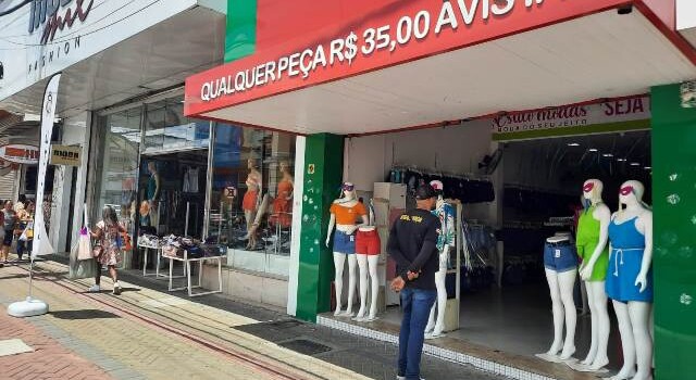 Comércio Segunda de Carnaval_ Foto Ney Silva_Acorda Cidade (1)