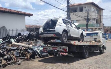 Veículo roubado_ Foto Polícia Militar