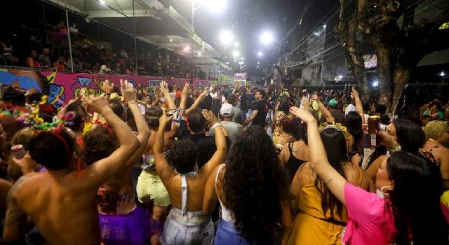 Carlinhos Brown_ Bloco Xirê_ Foto Mateus Pereira_ GOVBA