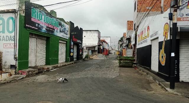 Comércio fechado _ Foto Ed Santos_ Acorda Cidade (1)