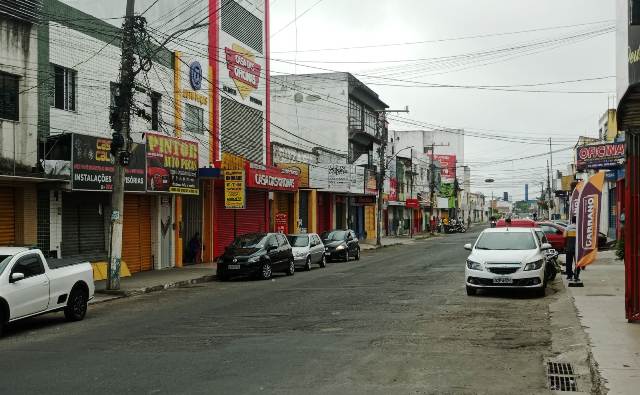 Comércio fechado _ Foto Ed Santos_ Acorda Cidade