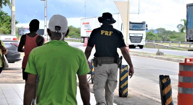 baianos resgatados de situação semelhante à escravidão no Rio Grande do Sul