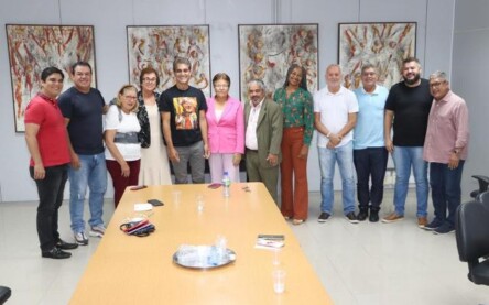 Deputado Robinson Almeida é escolhido líder da Federação PT, PC do B e PV