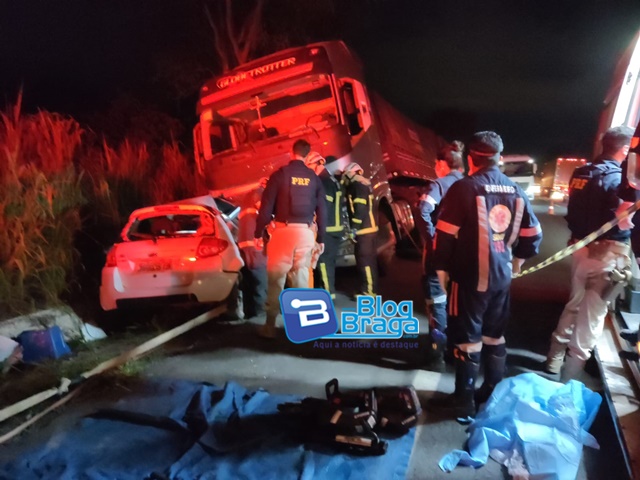 bombeiros polícia samu carreta carro volvo  colisão