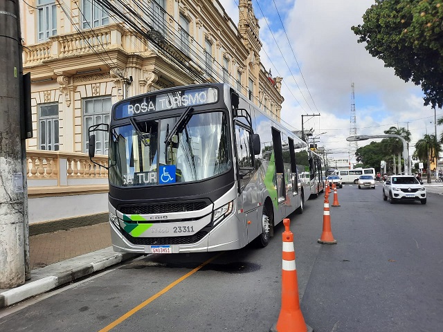 Ônibus do BRT