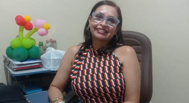 Diretora do Colégio Rotary_ Claudiana de Souza Santos Carvalho_ Foto Ed Santos Acorda Cidade