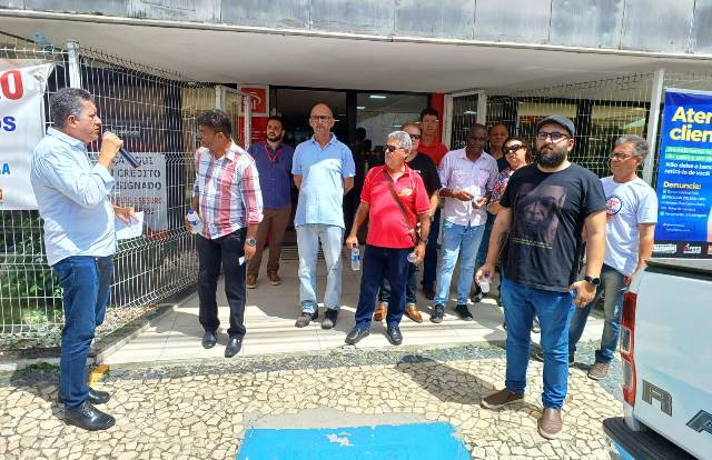 Manifestação bancários em Feira de Santana_ Foto Paulo José Acorda Cidade