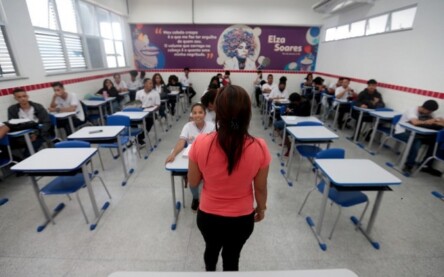 Foto Elói Corrêa -GOVBA - Sala de aula rede estadual