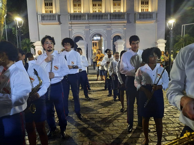 Solenidade de aniversário da Guarda Municipal e Filarmônica 25 de março reúne comunidade e autoridades em Feira de Santana