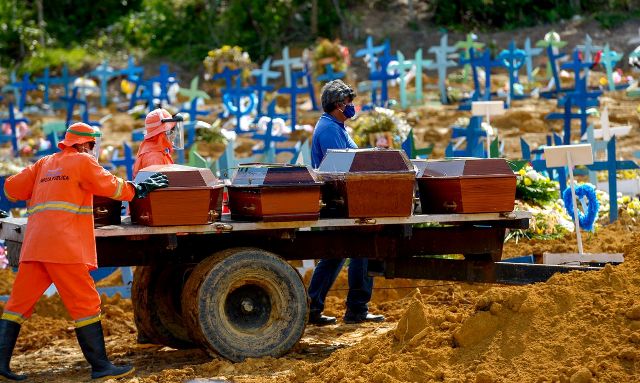 Mortes por covid_ foto Alex Pazuello Prefeitura de Manaus