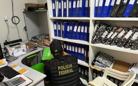 Polícia Federal combate fraudes contra o Programa de Integração Social (PIS)