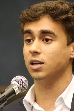 Nikolas pede impeachment de Alexandre de Moraes