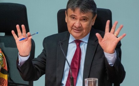 O ministro do Desenvolvimento Social, Wellington Dia participa do lançamento da Estratégia Nacional de Acesso a Direitos para Mulheres na Política sobre Drogas