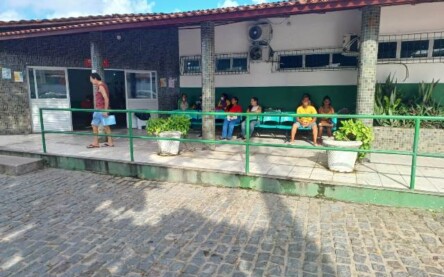 Policlínica do Feira X