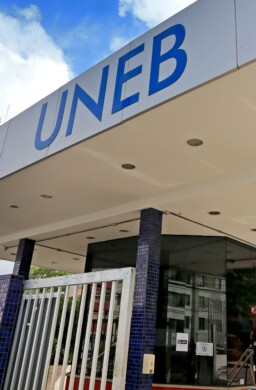 Universidade do Estado da Bahia (UNEB)