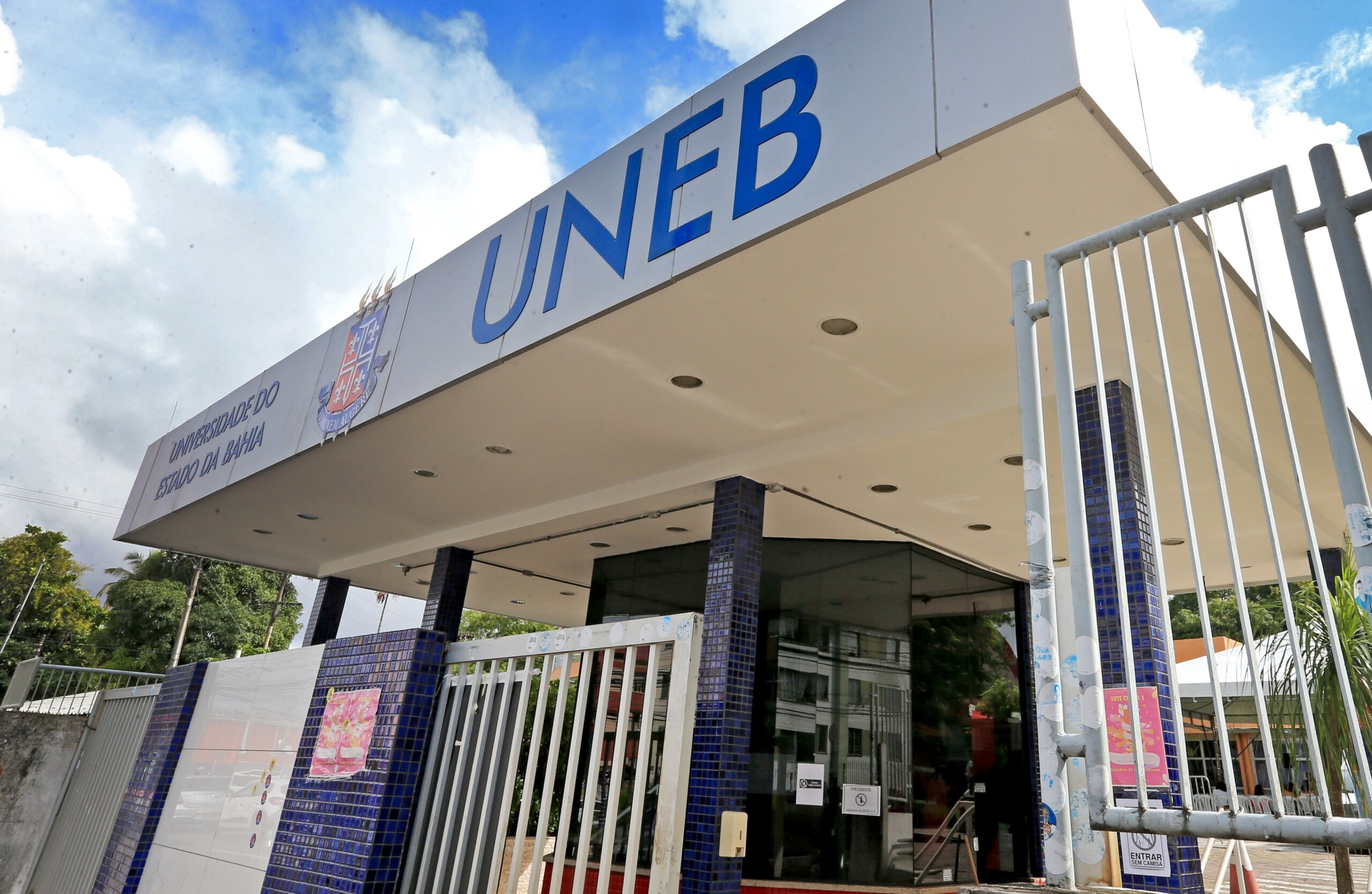 Universidade do Estado da Bahia (UNEB)