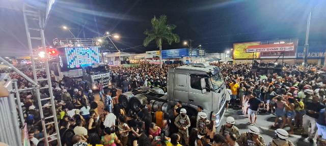 Ivete Sangalo na Micareta de Feura 2023