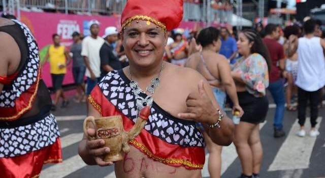 bloco la vem elas - Micareta de Feira 2023