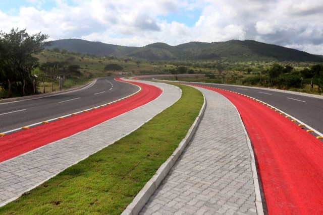 restauração de trecho da BA-120 no município de Ipecaetá