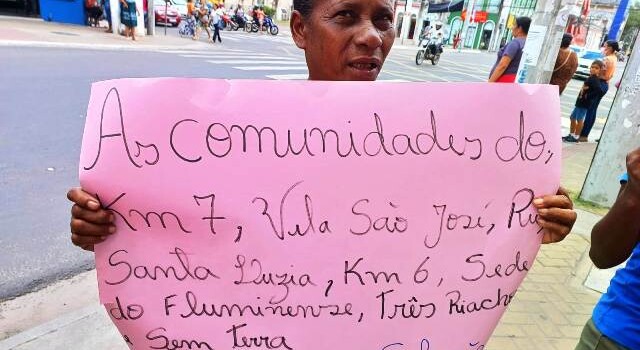 Manifestação mães de estudantes_ Paulo José Acorda Cidade