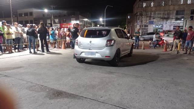 Motorista por aplicativo é assassinado em posto de combustíveis na Avenida João Durval