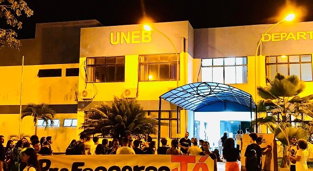 Manifestação na Uneb