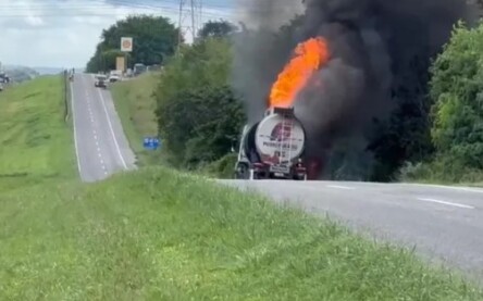 carreta com combustível pegou fogo