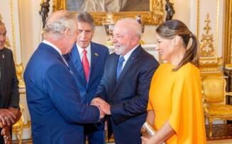 Londres, Inglaterra, 05.05.2023 - Presidente da República, Luiz Inácio Lula da Silva e a primeira-dama Janja Lula da Silva são recebidos pelo Rei Charles III e membros da família real no Palácio de Buckingham, Londres - Inglaterra.Londres, Inglaterra, 05.05.2023 - Presidente da República, Luiz Inácio Lula da Silva e a primeira-dama Janja Lula da Silva são recebidos pelo Rei Charles III e membros da família real no Palácio de Buckingham, Londres - Inglaterra.