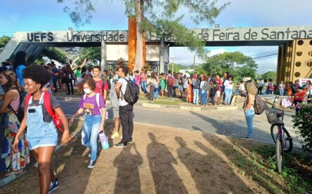 Manifestação estudantes Uefs - Paulo José- Acorda Cidade