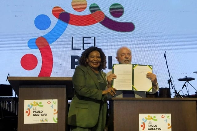 Com Jerônimo e Margareth Menezes, Lula lança Lei Paulo Gustavo em Salvador