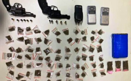 Homem morre após troca de tiros com policiais militares no bairro Queimadinha; armas e drogas foram apreendidas