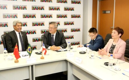 governador Jerônimo Rodrigues se reuniu com o embaixador da China no Brasil, Zhu Qingqiao,