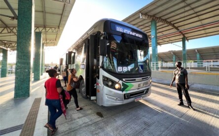 Terminal de onibus Foto Andrews Pedra Branca (8)