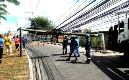 Acidente no bairro São João_ Foto Ed Santos Acorda Cidade