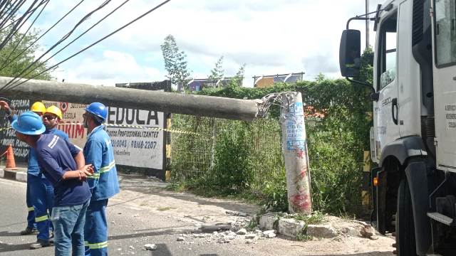 Acidente no bairro São João_ Foto Ed Santos Acorda Cidade (5)