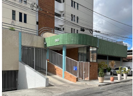 Apartamento 3/4 com piscina privativa

cobertura no centro da cidade 2 elevadores R$ 520.000.00