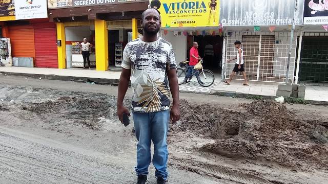 Comerciante Mácio de Jesus_ Foto Ed Santos Acorda Cidade