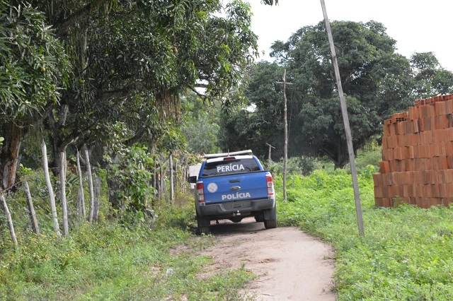 Corpo encontrado em matagal